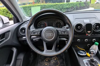 Audi A3 2020, 56100 км, за 11256 USD - фото 10