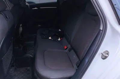Audi A3 2020, 56100 км, за 11256 USD - фото 17