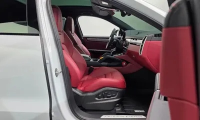 Porsche Cayenne 2023, 36339 км, за 71324.75 USD - фото 27