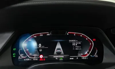 BMW X7 2022, 88392 км, за 46840.42 USD - фото 8