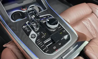 BMW X7 2022, 88392 км, за 46840.42 USD - фото 9