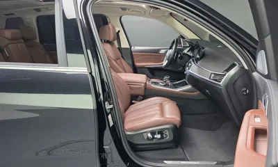 BMW X7 2022, 88392 км, за 46840.42 USD - фото 11