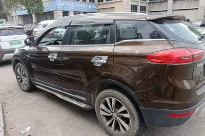 Geely Auto Emgrand X7 Sport 2016, 131600 км, за 5709 USD