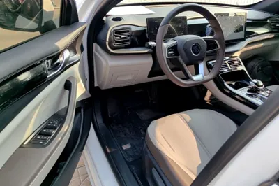 BYD Qin Plus 2023, 29700 км, за 10146 USD - фото 18