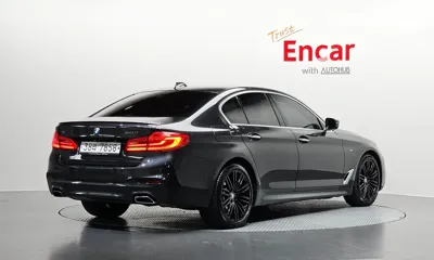 BMW 5-Series 2018, 61361 км, за 25631.04 USD