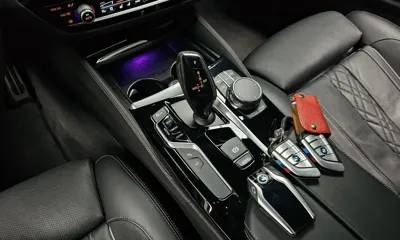 BMW 5-Series 2018, 61361 км, за 25631.04 USD - фото 9