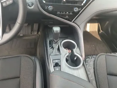 Toyota Camry 2023, 38100 км, за 17804.25 USD - фото 16