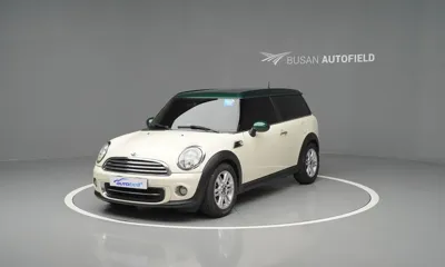MINI Clubman 2013, 130000 км, за 3964.32 USD