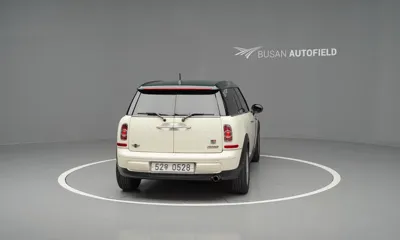 MINI Clubman 2013, 130000 км, за 3964.32 USD