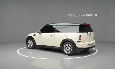 MINI Clubman 2013, 130000 км, за 3964.32 USD