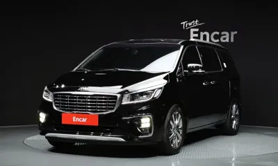 Kia Canival · 2019 год