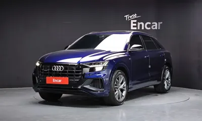 Audi Q8 · 2022 год