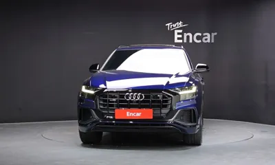 Audi Q8 2022, 43800 км, за 44169.4 USD