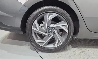 Hyundai Avante 2024, 29625 км, за 17395.3 USD