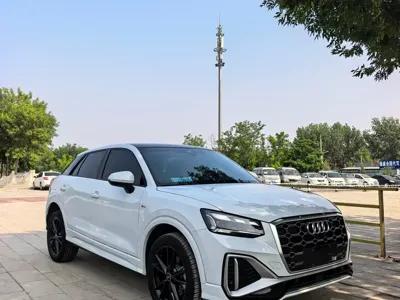 Audi Q2L 2023, 18000 км, за 13939.02 USD