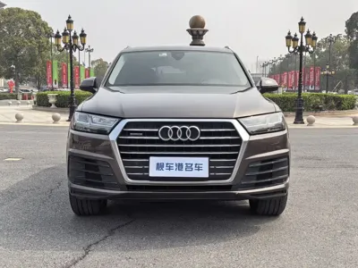 Audi Q7 2018, 153000 км, за 21873.44 USD
