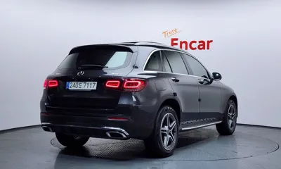 Mercedes-Benz GLC-Class 2022, 55800 км, за 32044.93 USD