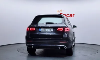 Mercedes-Benz GLC-Class 2022, 55800 км, за 32044.93 USD