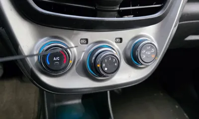 ChevroletGMDaewoo Spark 2017, 120824 км, за 2378.59 USD - фото 17