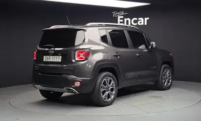 Jeep Renegade 2017, 167506 км, за 4228.02 USD