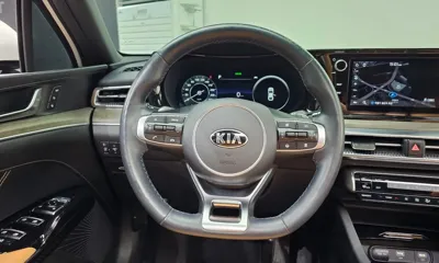 Kia K5 2020, 117403 км, за 12406.46 USD - фото 13