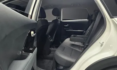Kia Niro 2017, 88473 км, за 9321.26 USD - фото 12