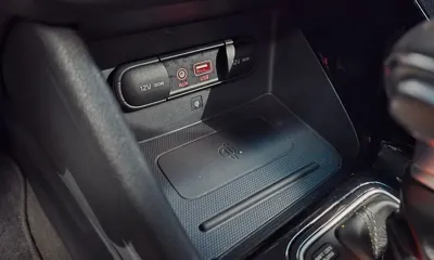 Kia Niro 2017, 88473 км, за 9321.26 USD - фото 28