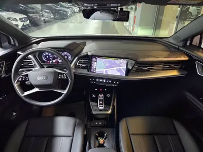 Audi Q4 e-tron 2025, 7800 км, за 29867.4 USD - фото 7