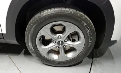 Kia Seltos 2023, 118092 км, за 11750.03 USD - фото 21
