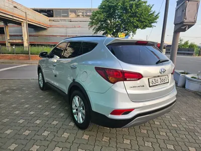 Hyundai Santafe 2018, 106785 км, за 7882.74 USD