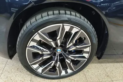 BMW X3 2025, 1900 км, за 49125 USD