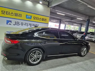 Hyundai Grandeur 2019, 135000 км, за 8205.33 USD