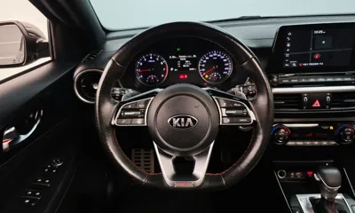 Kia K3 2020, 55281 км, за 10496.26 USD - фото 13