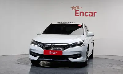 Honda Accord 2017, 106823 км, за 7598.28 USD