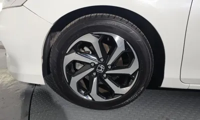Honda Accord 2017, 106823 км, за 7598.28 USD