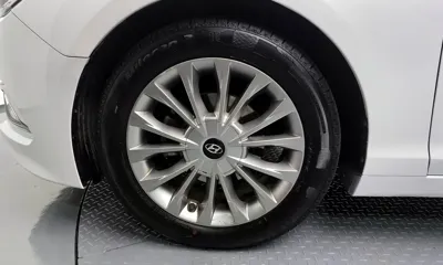 Hyundai Sonata 2016, 144595 км, за 5219.69 USD