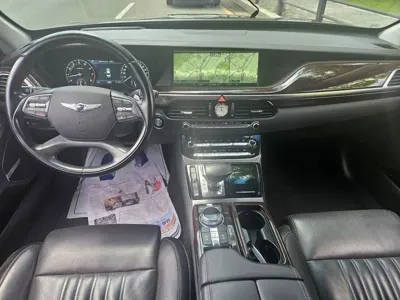 Genesis EQ900