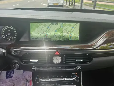 Genesis EQ900