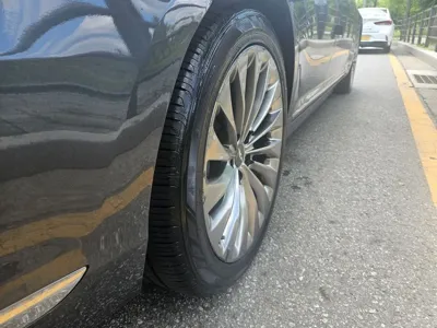 Genesis EQ900