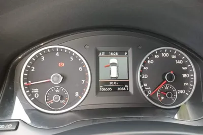 Volkswagen Tiguan 2013, 106600 км, за 6803 USD - фото 19