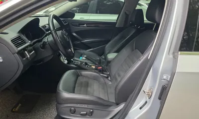 Volkswagen Passat 2015, 168000 км, за 3187.62 USD