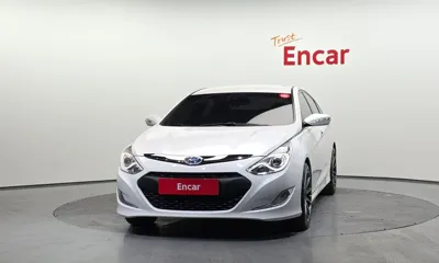 Hyundai Sonata 2012, 212200 км, за 3668.7 USD