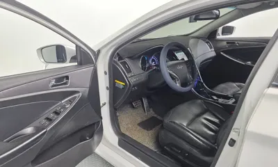 Hyundai Sonata 2012, 212200 км, за 3668.7 USD - фото 10