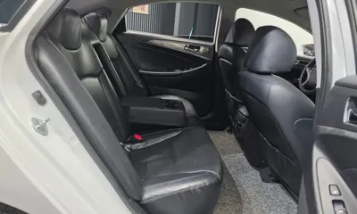 Hyundai Sonata 2012, 212200 км, за 3668.7 USD - фото 12