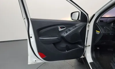 Hyundai Tucson 2015, 76155 км, за 5529.54 USD - фото 24