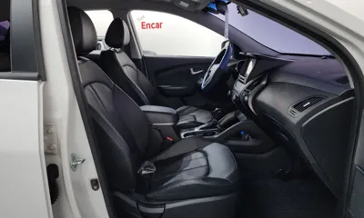 Hyundai Tucson 2015, 76155 км, за 5529.54 USD - фото 26