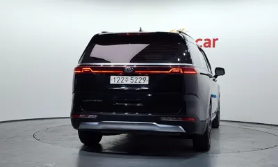 Kia Canival 2021, 79217 км, за 18226.21 USD