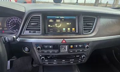 Hyundai Genesis 2015, 105894 км, за 8400.07 USD - фото 8