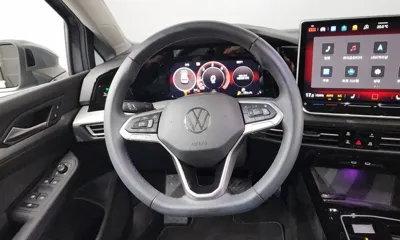 Volkswagen Golf 2025, 6475 км, за 24377.55 USD - фото 13