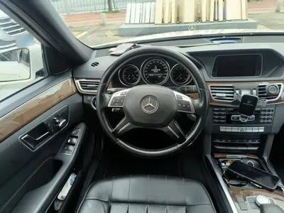 Mercedes-Benz E-Class 2015, 105100 км, за 10432.41 USD
